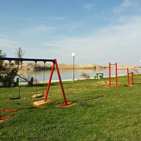 Melandura-8 By Interhome Dinjiska