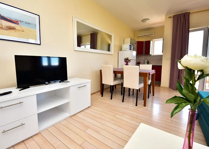 Apartment Melandura-8 By Interhome *