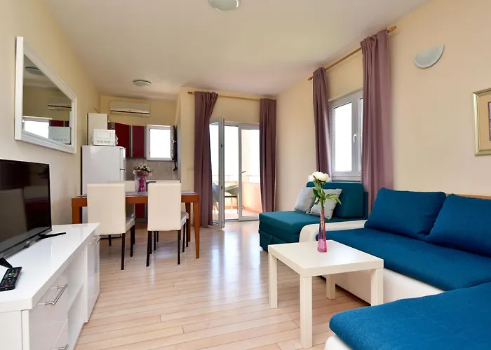Melandura-8 By Interhome Apartment Dinjiška