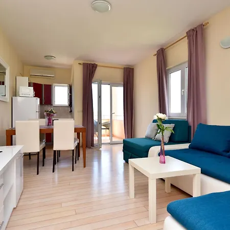 Melandura-8 By Interhome Appartement Dinjiška